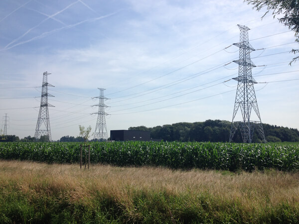 <h6>Voorbeeld hoogspanningsstation Horta</h6>
